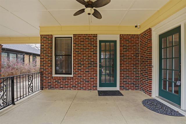 1039 N Winnetka Avenue, Dallas, TX 75208