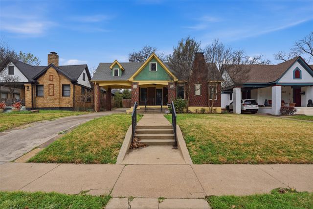 1039 N Winnetka Avenue, Dallas, TX 75208
