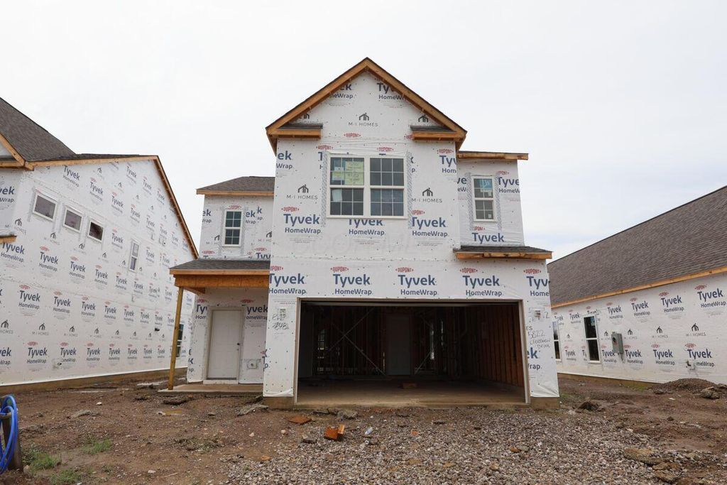5822 Creekview Drive, Powell, OH 43065