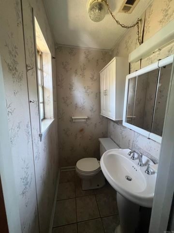 1207 Ray Road, Jacksonville, AR 72076