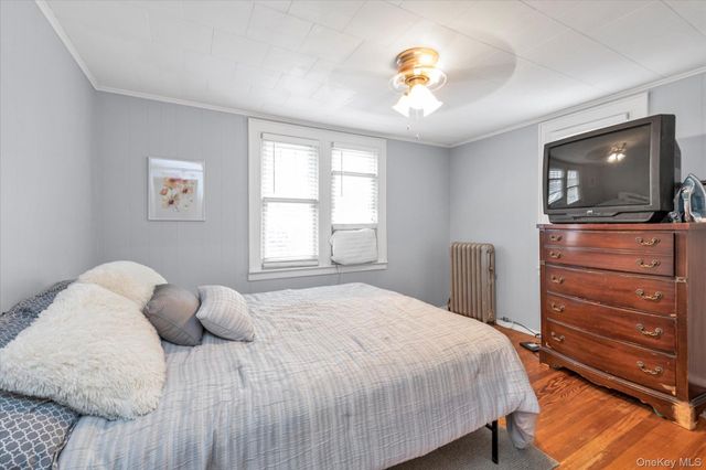 100 Nassau Avenue, Malverne, NY 11565