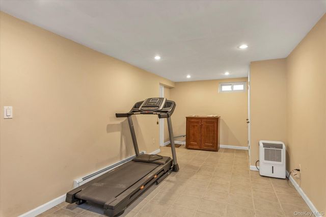 100 Nassau Avenue, Malverne, NY 11565