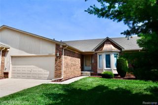 19017 Marisa Drive, Clinton Charter Township, MI 48038
