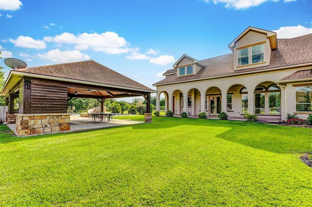 3807 Westerdale Drive, Fulshear, TX 77441