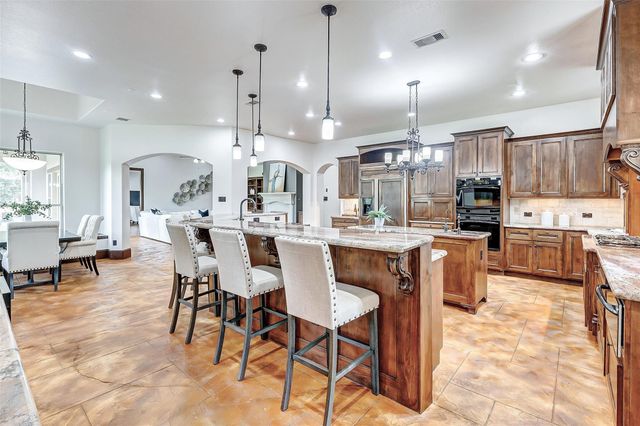 3807 Westerdale Drive, Fulshear, TX 77441