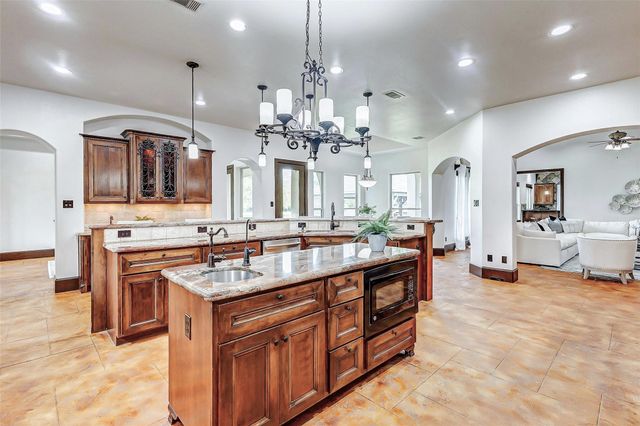 3807 Westerdale Drive, Fulshear, TX 77441