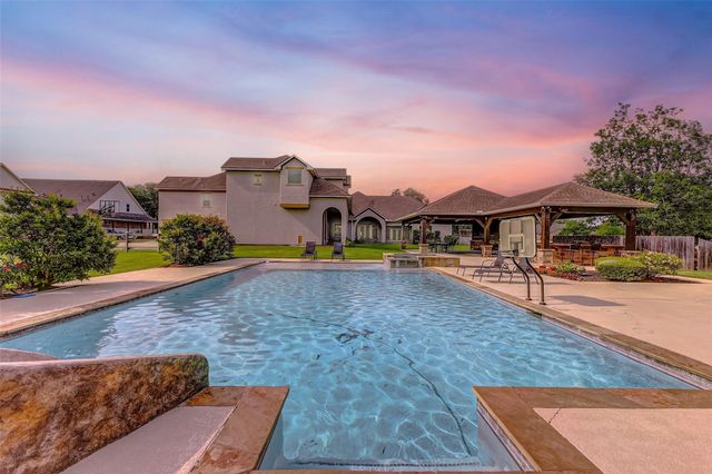 3807 Westerdale Drive, Fulshear, TX 77441