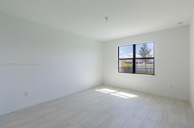 5026 Piaffe Dr, Lake Worth, FL 33467