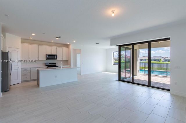 5026 Piaffe Dr, Lake Worth, FL 33467