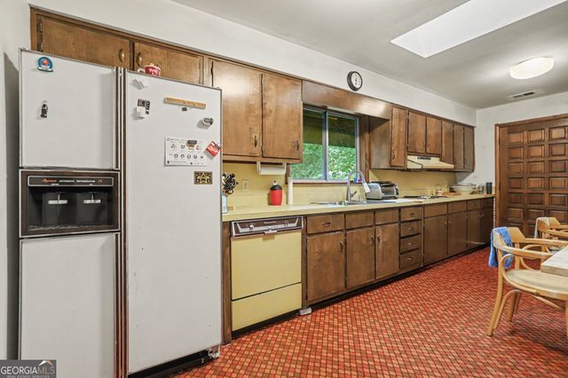 469 Overbrook Drive NW, Atlanta, GA 30318
