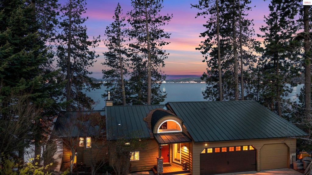 428 E Beachhouse Ln, Harrison, ID 83833
