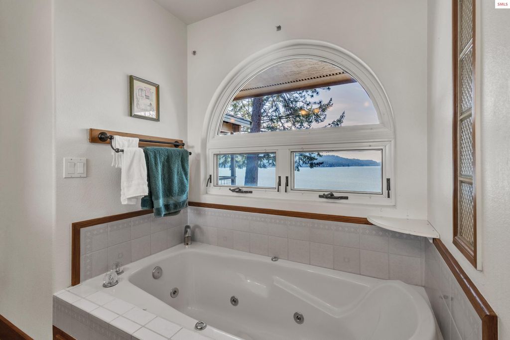 428 E Beachhouse Ln, Harrison, ID 83833 photo 28