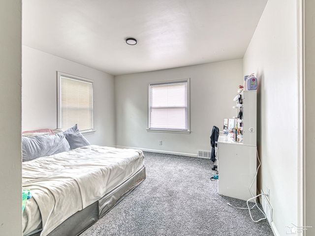 926 E Front Street, Monroe, MI 48161