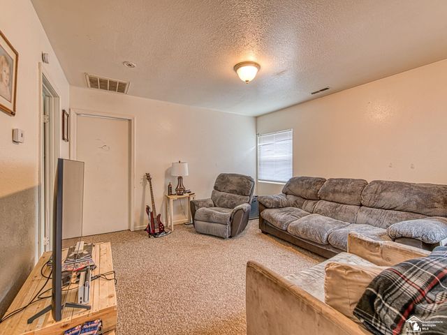 926 E Front Street, Monroe, MI 48161