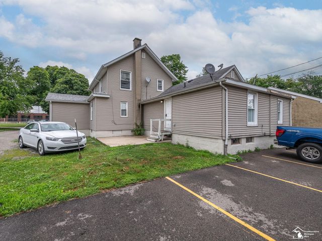 926 E Front Street, Monroe, MI 48161