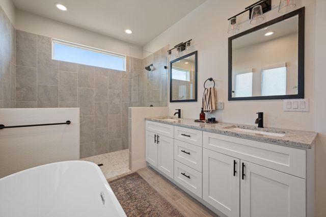 8604 Bar K Ranch RD, Lago Vista, TX 78645