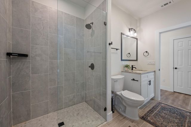 8604 Bar K Ranch RD, Lago Vista, TX 78645