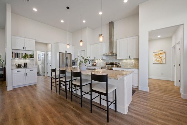 8604 Bar K Ranch RD, Lago Vista, TX 78645