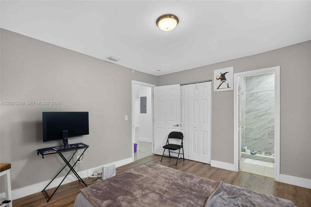 8224 NW 1st Pl, Miami, FL 33150
