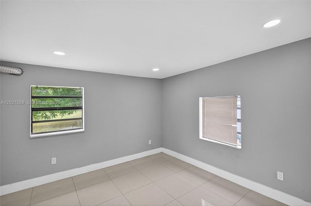 8224 NW 1st Pl, Miami, FL 33150