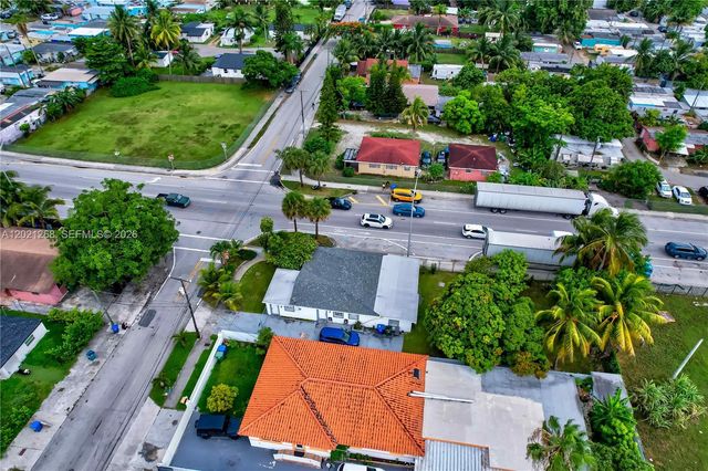 8224 NW 1st Pl, Miami, FL 33150
