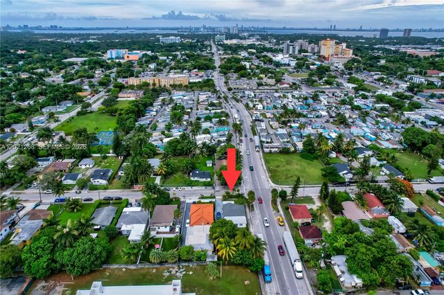 8224 NW 1st Pl, Miami, FL 33150
