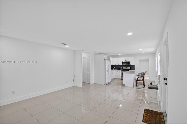8224 NW 1st Pl, Miami, FL 33150
