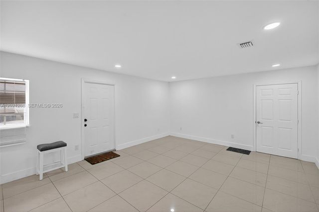 8224 NW 1st Pl, Miami, FL 33150