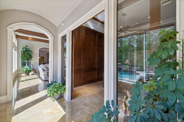 6218 Majestic Hill Drive, Kingwood, TX 77345