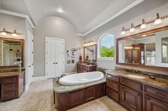 6218 Majestic Hill Drive, Kingwood, TX 77345