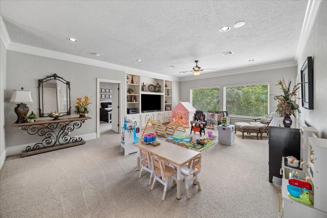 6218 Majestic Hill Drive, Kingwood, TX 77345