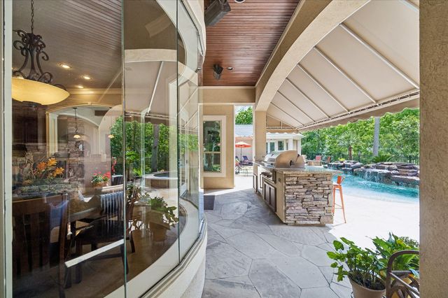 6218 Majestic Hill Drive, Kingwood, TX 77345