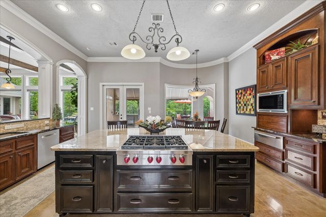 6218 Majestic Hill Drive, Kingwood, TX 77345