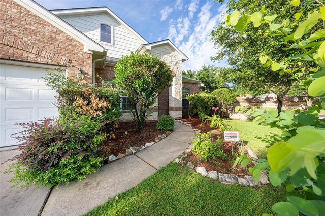 13727 Charterhouse Way, Sugar Land, TX 77498