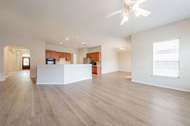 13727 Charterhouse Way, Sugar Land, TX 77498