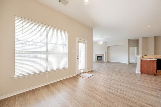 13727 Charterhouse Way, Sugar Land, TX 77498