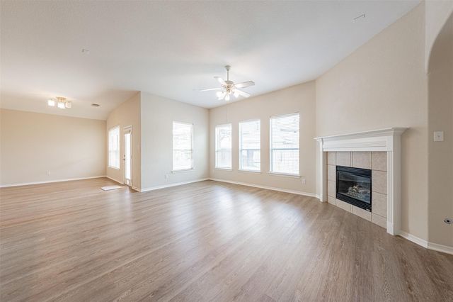 13727 Charterhouse Way, Sugar Land, TX 77498