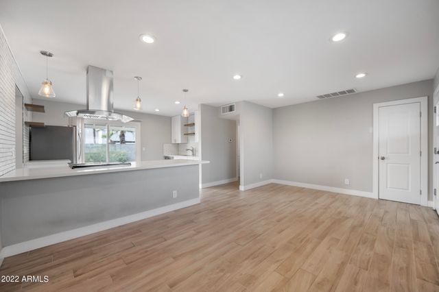 402 N 73rd Street, Scottsdale, AZ 85257