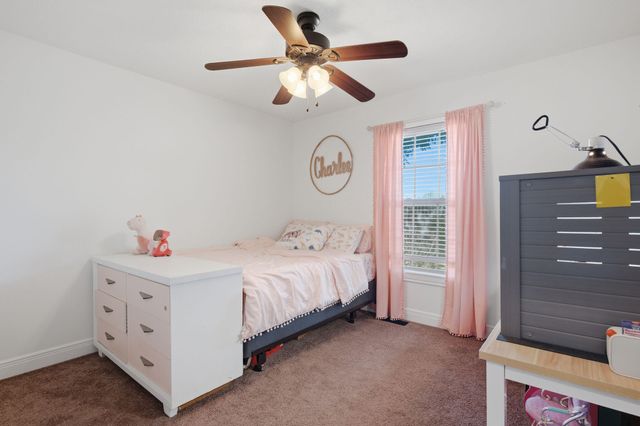 1991 N Parkway Place, Strafford, MO 65757