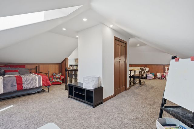 1991 N Parkway Place, Strafford, MO 65757