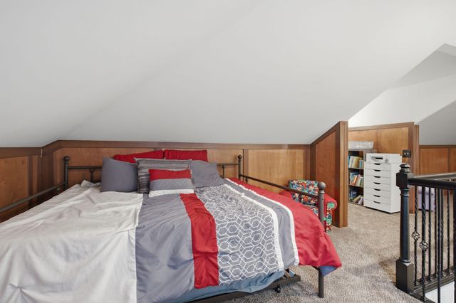 1991 N Parkway Place, Strafford, MO 65757