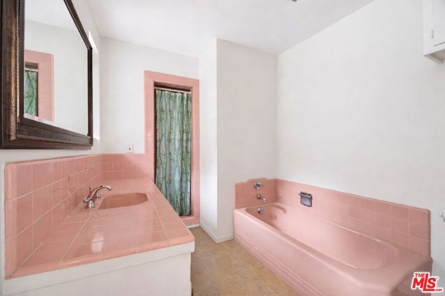 7230 Outpost Cove Drive, Los Angeles, CA 90068