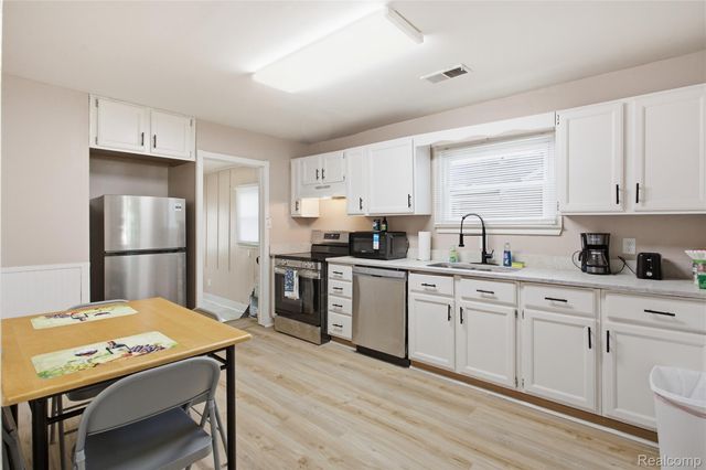 1660 N Sheldon Road, Canton Charter Township, MI 48187