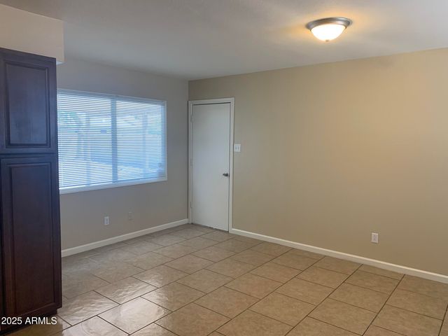 1052 E CARTER Drive, Tempe, AZ 85282