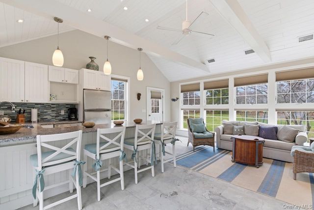 2 Quogo Neck Lane, Quogue, NY 11959