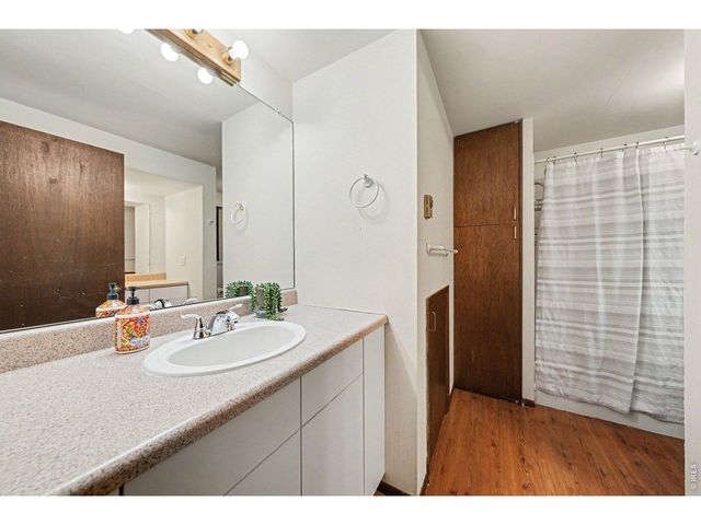 2126 Genoa Ct, Loveland, CO 80538