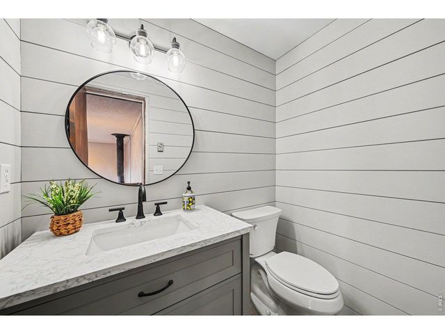 2126 Genoa Ct, Loveland, CO 80538