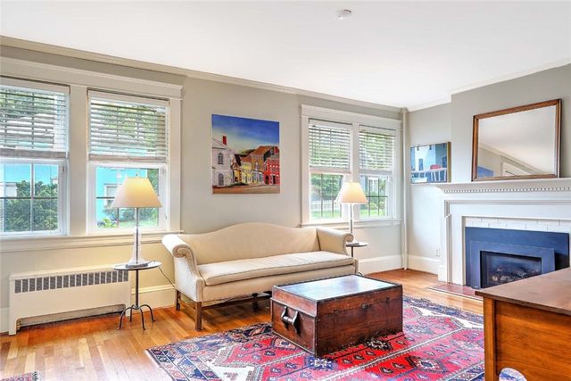 31 Clarendon Avenue, Providence, RI 02906