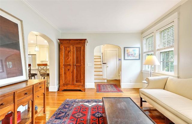 31 Clarendon Avenue, Providence, RI 02906