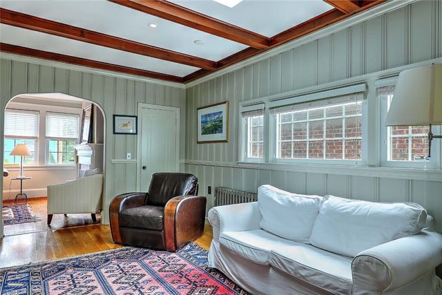 31 Clarendon Avenue, Providence, RI 02906